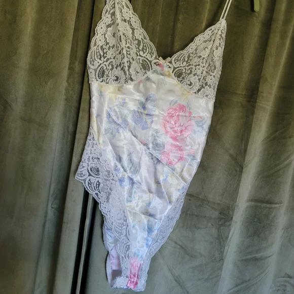 Vintage White Floral Sheer Lace Body Suit